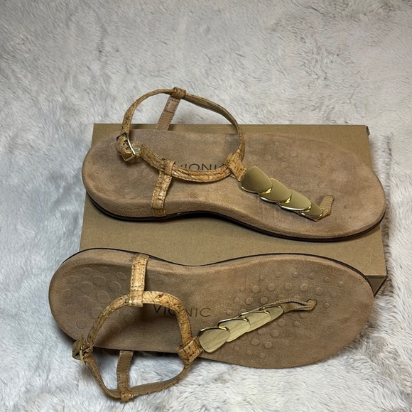 Vionic Sandals with Gold and Tan Straps - Picture 4 of 8